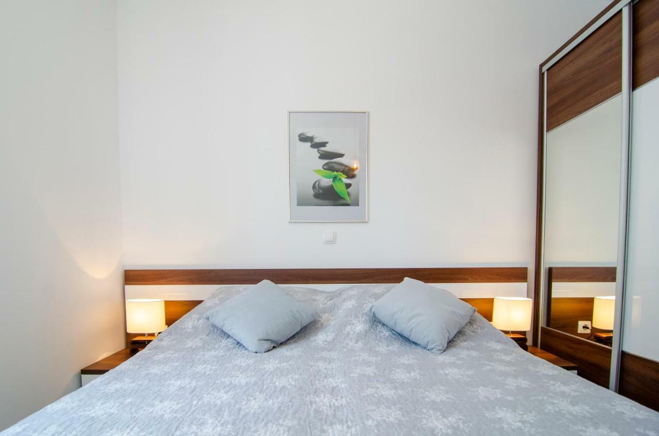 Apartments Sara 4 Bol Zewnętrze zdjęcie