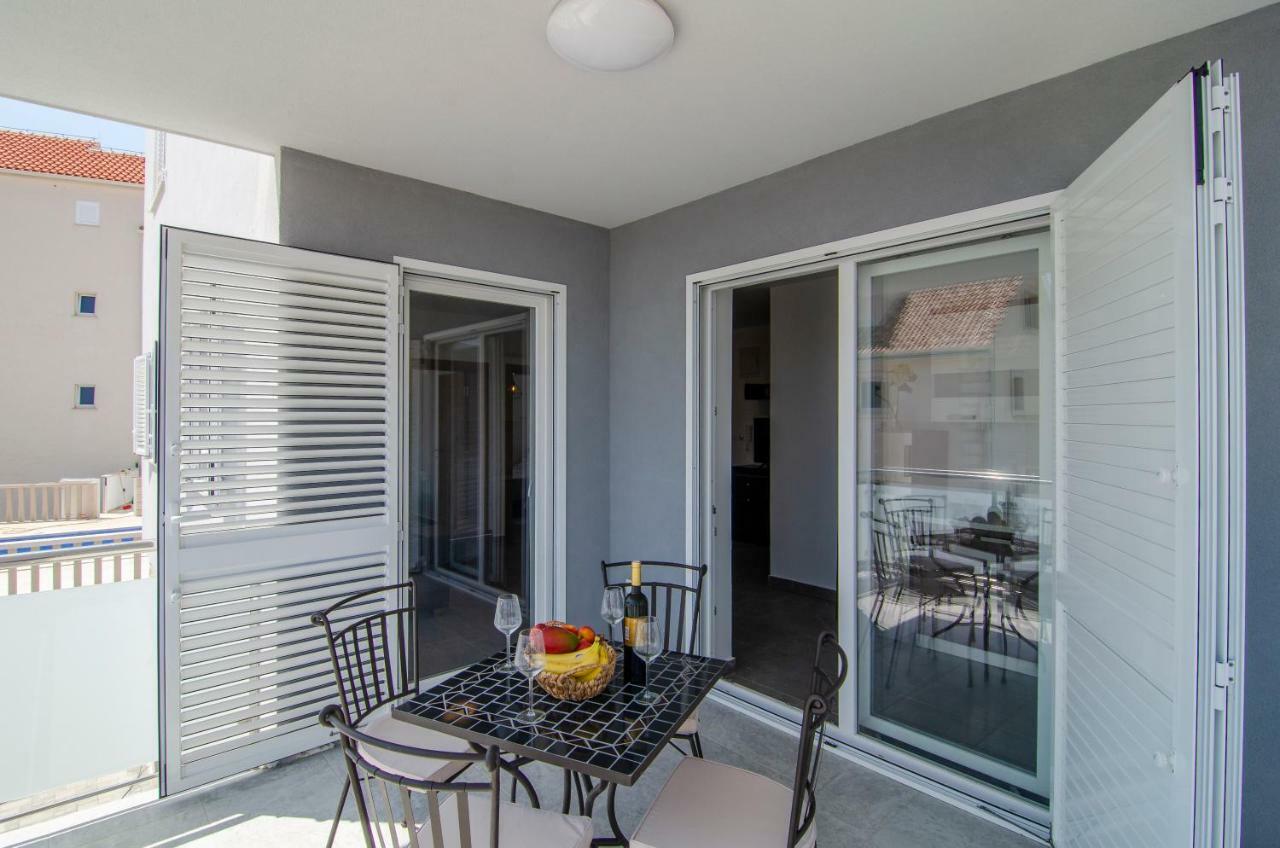 Apartments Sara 4 Bol Zewnętrze zdjęcie