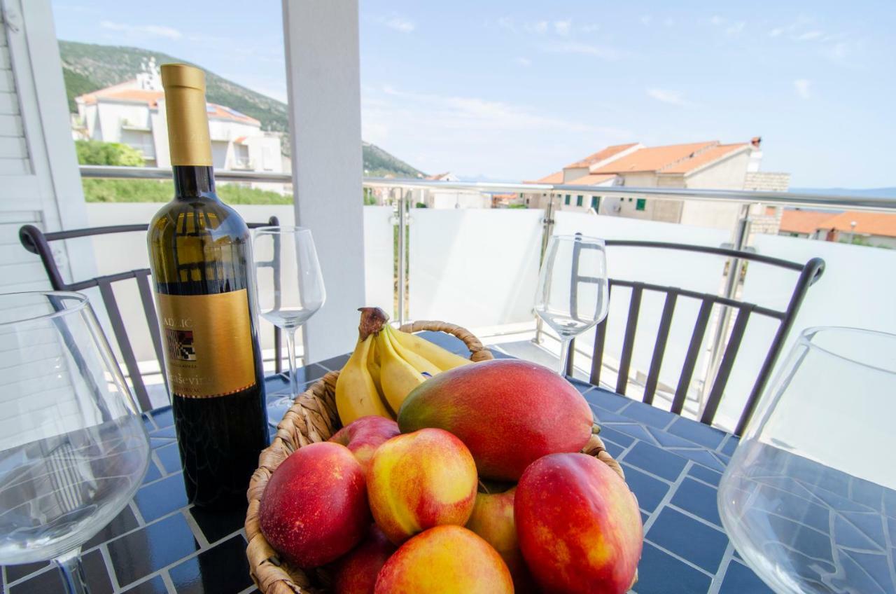 Apartments Sara 4 Bol Zewnętrze zdjęcie