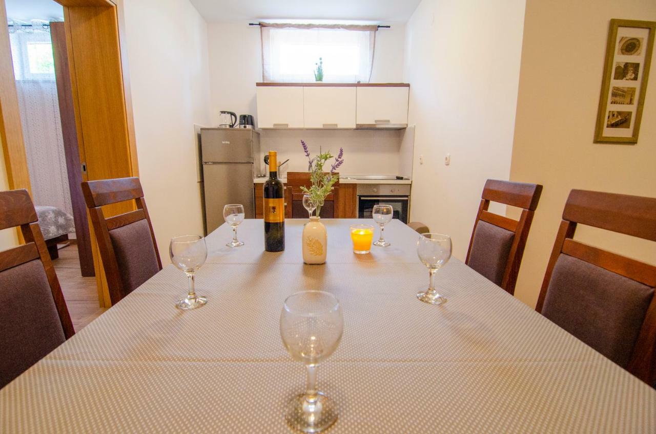Apartments Sara 4 Bol Zewnętrze zdjęcie