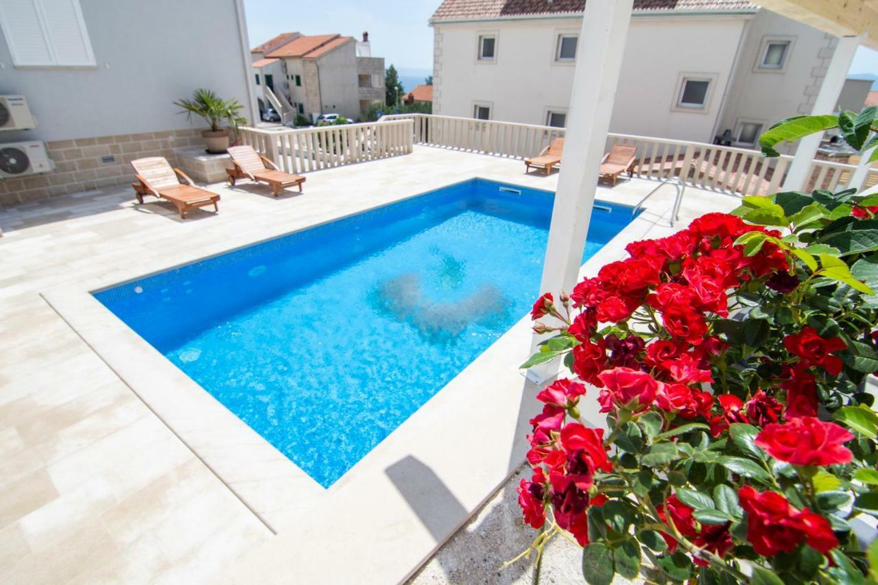 Apartments Sara 4 Bol Zewnętrze zdjęcie