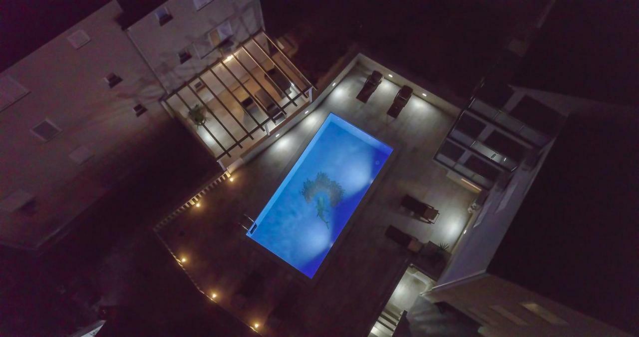 Apartments Sara 4 Bol Zewnętrze zdjęcie
