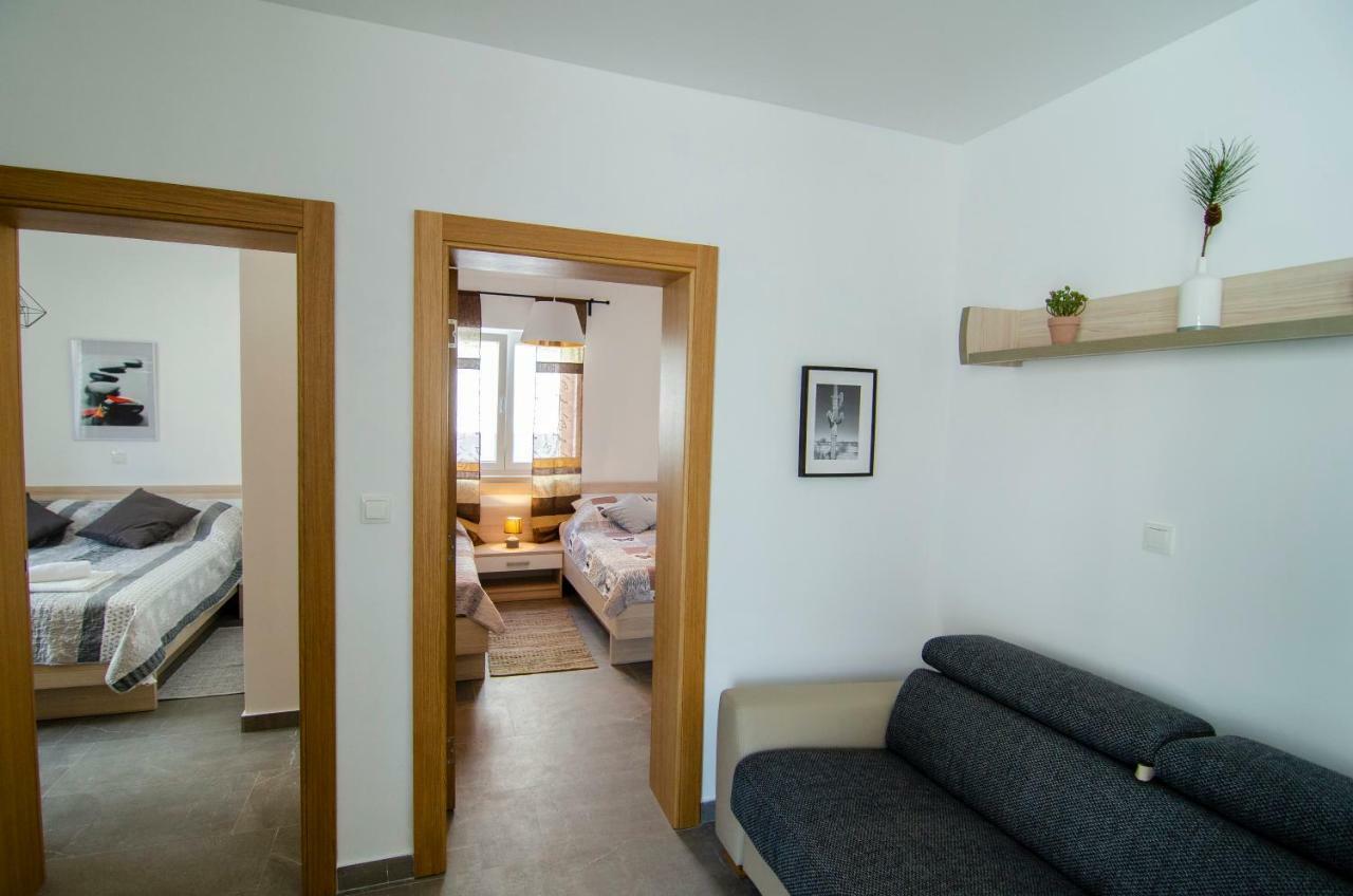 Apartments Sara 4 Bol Zewnętrze zdjęcie