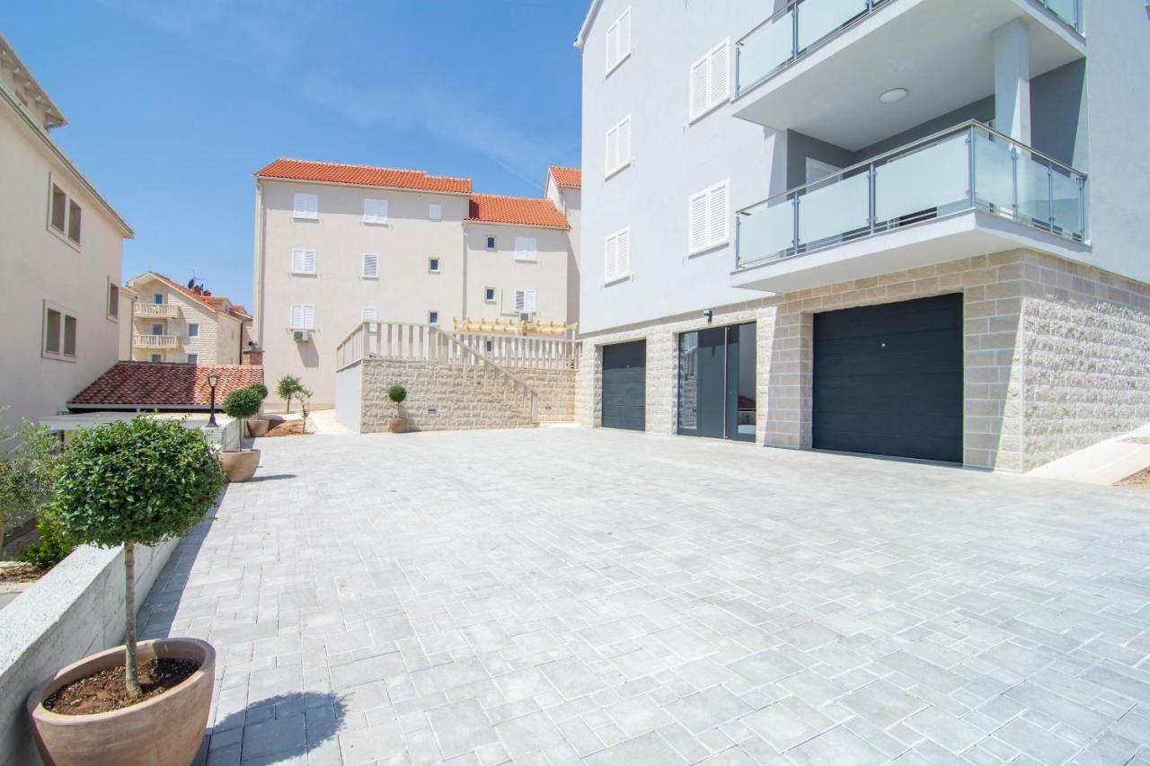 Apartments Sara 4 Bol Zewnętrze zdjęcie