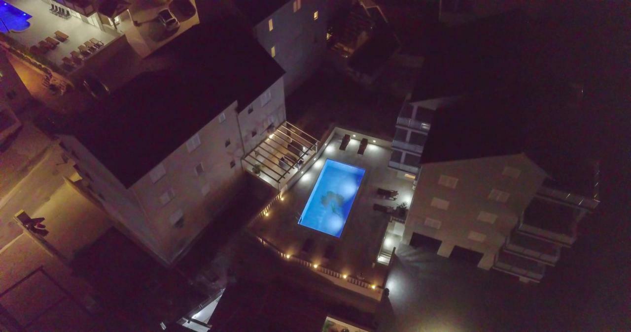 Apartments Sara 4 Bol Zewnętrze zdjęcie