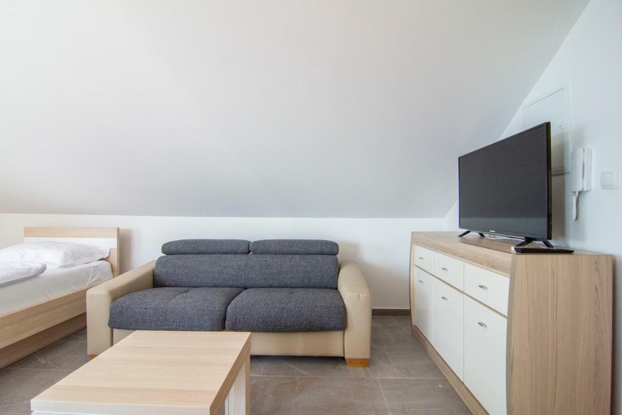 Apartments Sara 4 Bol Zewnętrze zdjęcie