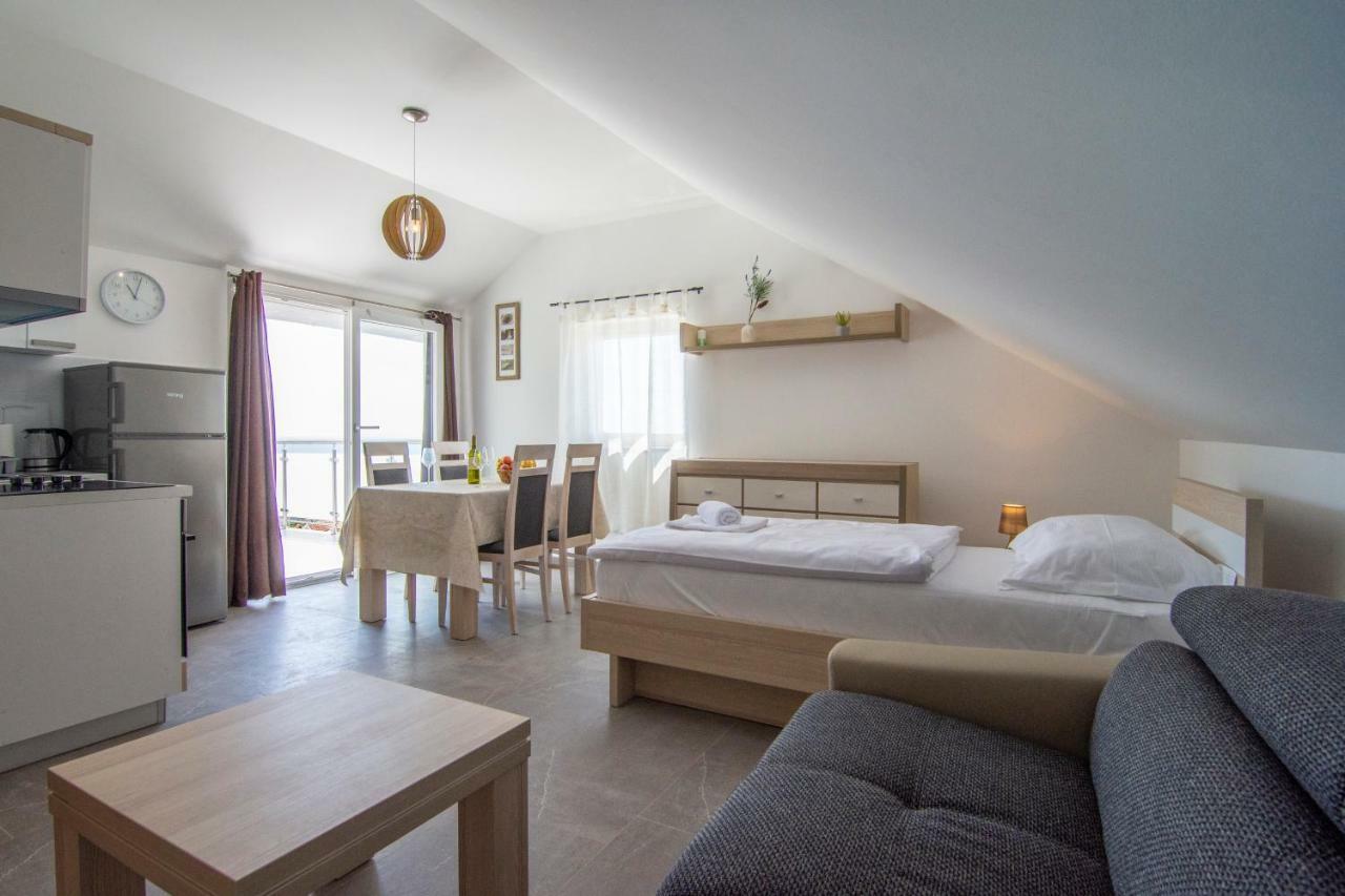 Apartments Sara 4 Bol Zewnętrze zdjęcie